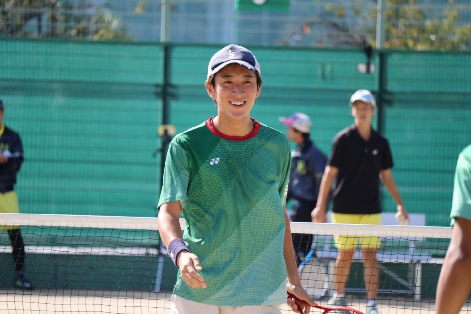 ソフトテニス選手の写真