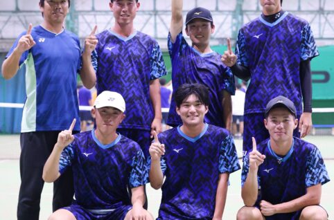 日体大ソフトテニス部メンバーの写真