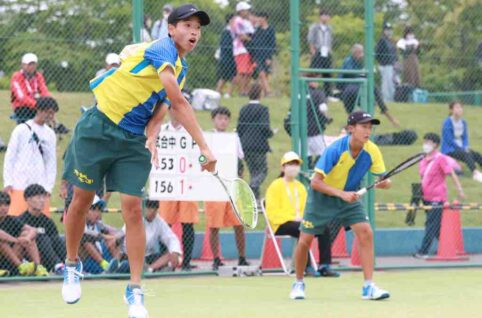 ソフトテニス　野本選手の写真