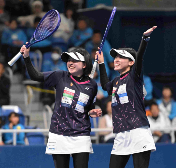 女子優勝 高橋偲・岩倉彩佳ペア