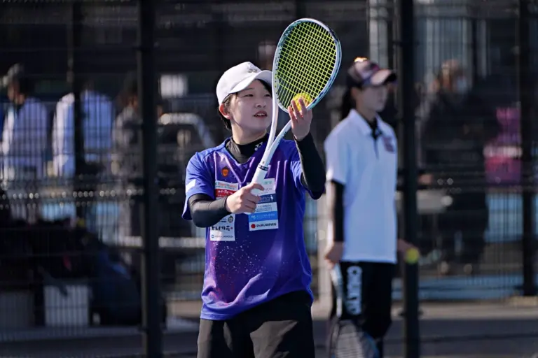 ソフトテニス高橋きずな選手の写真