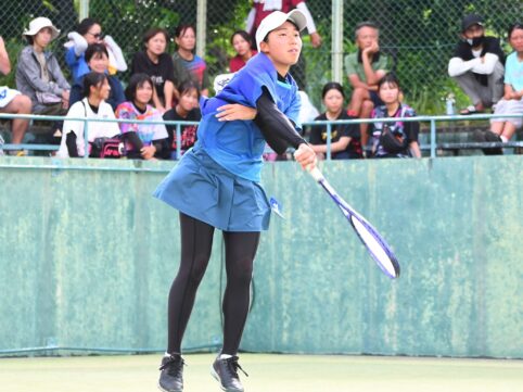 左近知美選手の写真