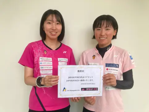 高橋選手と岩倉選手の写真